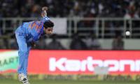 Bumrah, Bhuvi best 'death' bowlers around, says Aus skipper