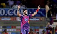 IPL PHOTOS: Pune dampen Delhi's hopes in rain-hit match