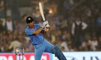 No 4 is the ideal batting spot for Dhoni: Rohit