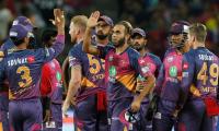 Supergiant seek play-off berth against unpredictable Delhi