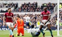 EPL PIX: Spurs record first loss at new home stadium