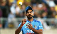 Learnt a lot from Dhoni during run chases: Vijay Shankar