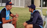 'Take your time': Shastri's words of wisdom for Gill
