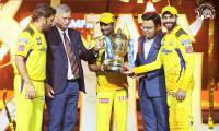 Dhoni's IPL Trophy Gesture: Rayudu shares inside story