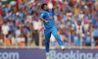 Asia Cup: Pakistan collapses to 127 as Kuldeep, Axar shine
