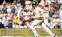 Carey stands firm: 'Not a walker' amid Ashes row