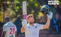 Mulder declares on 367, turns down chance to chase Lara's 400