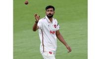Khaleel second Indian to quit County C'ship mid season
