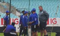 Gambhir, Oval curator in verbal showdown