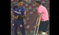 In Crutches Rahul Turns Up At RR Training