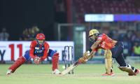 IPL Updates: Mustafizur breaks the partnership 