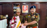World Cup superstar Deepti Sharma felicitated by UP Police