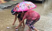 Monsoon pix: Kaagaz ki kashti