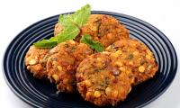 Tea-time recipes: Kalmi Vada and Pyaz Kachori