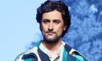 Why Is Kunal Kapoor Dressed In Pajamas?