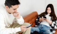 'My Girlfriend Hides Our Relationship'