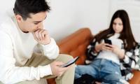 'My Girlfriend Hides Our Relationship'