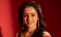 Nazar Na Lage, Trisha!