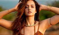  Gosh! Shanvi's Simply Stunning