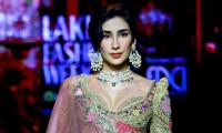 Parul Gulati Wears India And Looks Stunning!