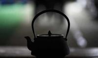 Harvard, IIT graduates are tea sellers, too