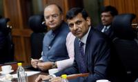 Is it right to curb RBI governor's autonomy?