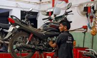 Hero MotoCorp, TVS gain mkt share, Honda, Bajaj slip