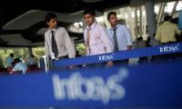 Infosys Plans To Hire 20,000 Freshers