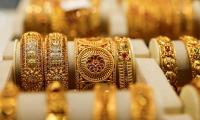 Gold surges Rs 2,200 to hit fresh high of Rs 116,200/10 gm