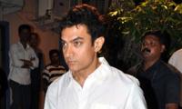 PIX: Aamir, Randhir, Prateik at Jiah Khan's condolence meet