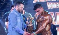 Salman attends bodybuilding competition
