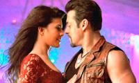 'I will never sing an item number'
