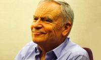 Applause To Film Jeffrey Archer Novels