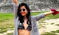 Mithila Meets A 'Wonder' In Mexico