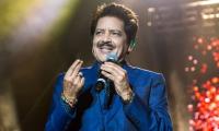 Kiss Controversy: Udit Narayan Responds!