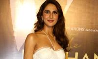 Vaani Parties With Hrithik-Rekha