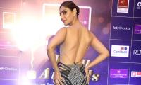 TV Actors' Bold Fashion On The Red Carpet