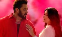 Rashmika's Holi Dance With Salman