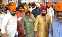 Kareena, Neha, Nimrat Visit Gurdwaras