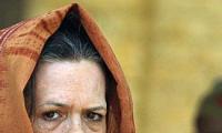 Sonia asks Modi to read history again