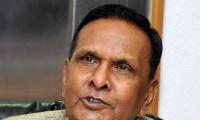 EC scolds Beni Prasad for Modi 'insults'