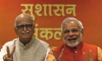 Modi asks BJP workers to ensure Advani's victory