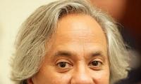 Sculptor Anish Kapoor compares Modi to Mugabe