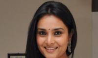 Actress Ramya's waging a tough battle alone