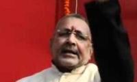 BJP ticks off Giriraj for Modi-Pak remark; parties complain to EC