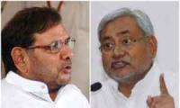 Sharad Yadav embarrasses Nitish Kumar!