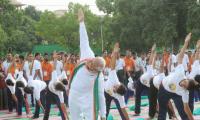 Yoga can cure cancer, says Union minister