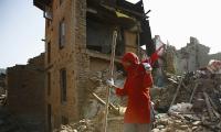 Nepal struggles to recover from tremors; toll nears 7,000