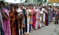 BJP, Cong in close fight in Assam, Ajmal may be kingmaker