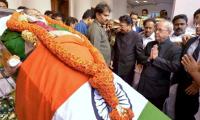 PHOTOS: Prez, PM, others pay tributes to Jayalalithaa